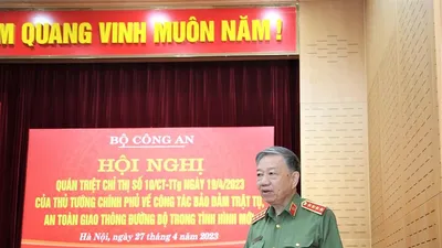 Bộ trưởng Tô Lâm: Tiếp tục xử lý nghiêm các hành vi vi phạm giao thông