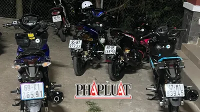 CSGT chặn nhóm thanh niên tụ tập đua xe