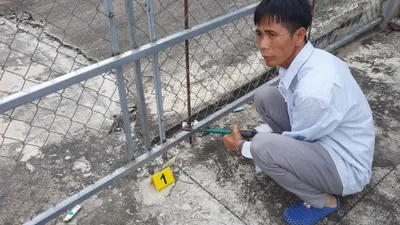 Đột nhập vào bệnh viện lấy trộm xe máy