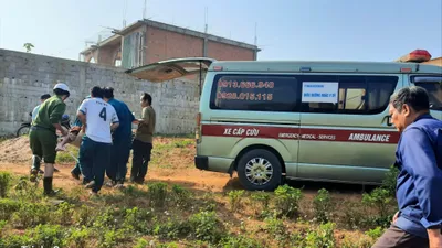 Người đàn ông sống sót sau 5 ngày rơi xuống suối 