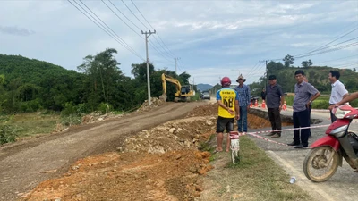 Thông xe tuyến đường kết nối 3 huyện phía Nam tỉnh Lâm Đồng sau sạt lở