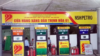 Nhiều cây xăng ở Hậu Giang treo bảng hết xăng