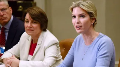 Sốc: Con gái thay ông Trump chủ trì cuộc họp Nhà Trắng