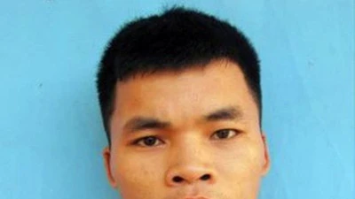 Trộm chó rồi rút kiếm tấn công người đuổi, cướp xe máy 