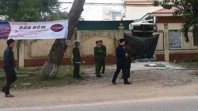 Nổ lớn lúc nửa đêm, cây ATM bị phá hủy