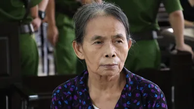 Bà nội sát hại cháu 11 tuổi lãnh 12 năm tù