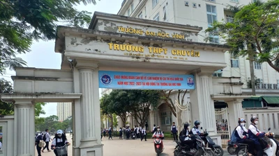 Xác minh thông tin nữ sinh lớp 10 trường chuyên tự tử nghi do bạo lực học đường?