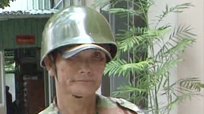 Bắt đối tượng chuyên dàn cảnh va chạm xe để... ăn vạ