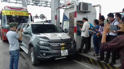 Tài xế tiếp tục phản ứng BOT Cần Thơ - Phụng Hiệp