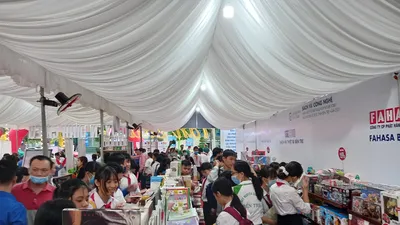 Độc đáo 'Đường sách Xứ Dừa' 