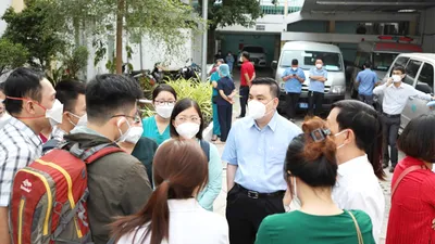 Việt Nam có ca biến chủng Omicron đầu tiên: Bình tĩnh ứng phó!