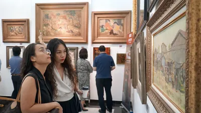 Triển lãm nhân kỷ niệm 50 năm quan hệ ngoại giao Việt Nam - Pháp