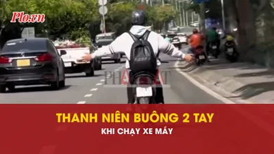 buông 2 tay, thanh niên, xe máy