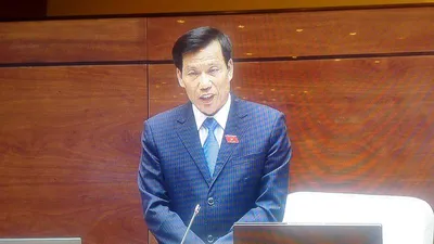 Quốc hội chưa chất vấn, Bộ trưởng đã xin nhận trách nhiệm