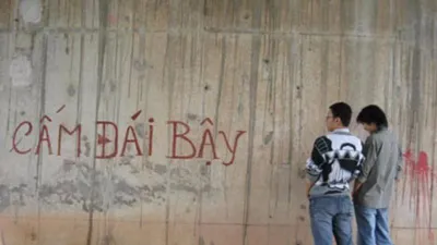 Lực lượng nào có thẩm quyền xử phạt tè bậy ngoài đường?