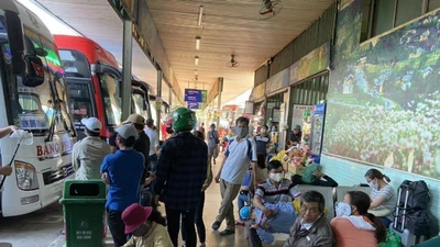 Hành khách không khai báo y tế sẽ không được xuất bến