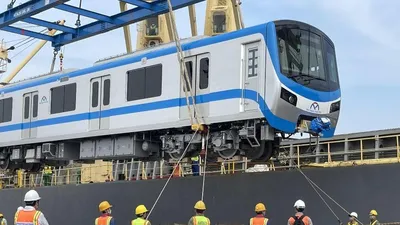 2 đoàn tàu metro số 1 đã về TP.HCM