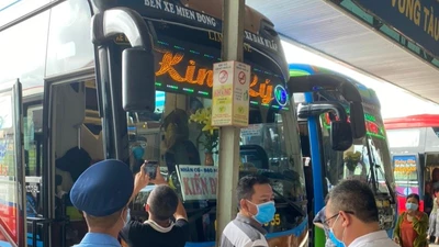 TP.HCM mở đợt cao điểm xử lý ô tô 'né' lắp camera giám sát