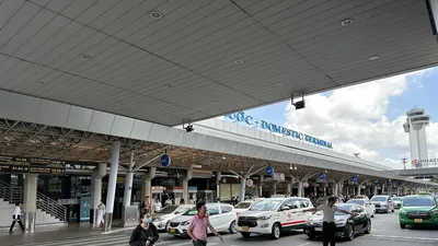 Lễ 2-9: Đảm bảo đủ xe cho 130.000 khách/ngày qua sân bay Tân Sơn Nhất 