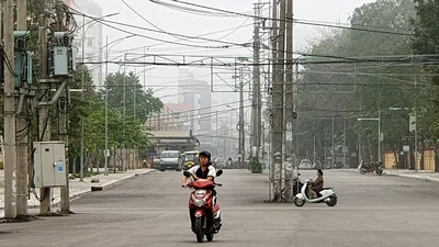 Cột điện 'bẫy' người đi đường ở thành phố Sầm Sơn