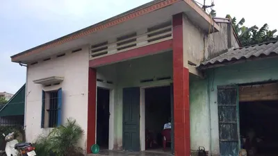 Sát hại người tình rồi ngồi cạnh xác cầm dao cố thủ