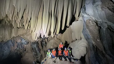 Quảng Bình: Phát hiện hang động mới dài hơn 1,5 km giữa rừng Trường Sơn