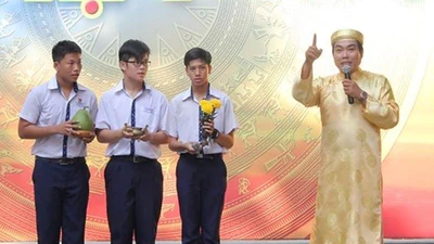 Trò cấp III xem, ca cải lương ôn sử 