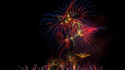 Màn trình diễn pháo hoa của đội Úc và Ý