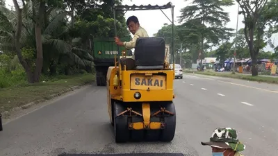 Tăng cường kiểm tra mặt đường đại lộ Nguyễn Văn Linh 