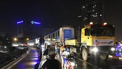 Hành trình di chuyển của toa tàu metro trong đêm
