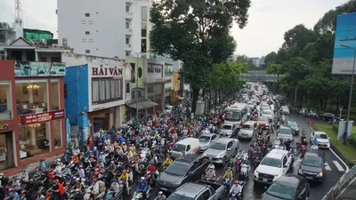 Tiếp tục đề xuất lập dự án thu phí ô tô vào trung tâm TP.HCM