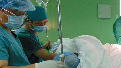 Sập nhà, 4 người nhập viện 1 người tràn máu màng phổi