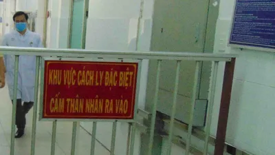 Họp khẩn vụ nhân viên sân bay Tân Sơn Nhất nghi nhiễm COVID-19