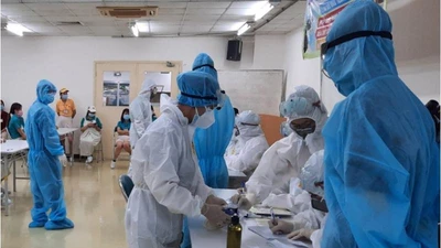 Nữ công nhân làm ở quận 7 nhiễm COVID-19 khi đang thực hiện phong tỏa