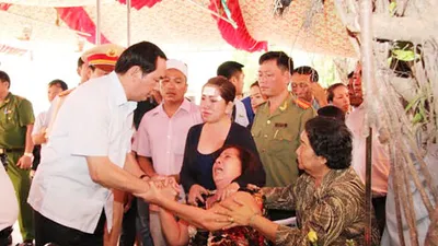 Video: Hàng xóm kể về lòng tốt của vợ chồng chủ xưởng gỗ bị thảm sát 