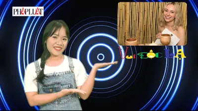 Vui độc lạ: Xếp hàng để được ăn ở nhà hàng khỏa thân 