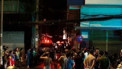 Clip: Hiện trường vụ cháy nhà ở quận 3 làm 6 người chết