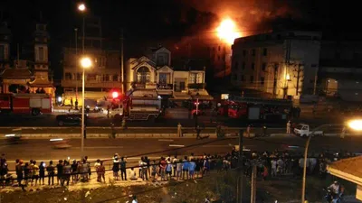 Cần Thơ: Người dân mất ngủ vì vụ cháy bùng phát trở lại