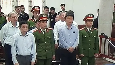 Clip: Ông Đinh La Thăng điềm tĩnh trả lời HĐXX