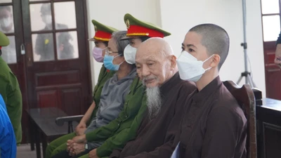 Bị cáo Lê Tùng Vân tiếp tục vắng mặt tại phiên tòa xét xử phúc thẩm vụ Tịnh thất Bồng Lai