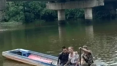 Nam thanh niên lao xuống sông cứu sống người nhảy cầu Cần Giuộc 