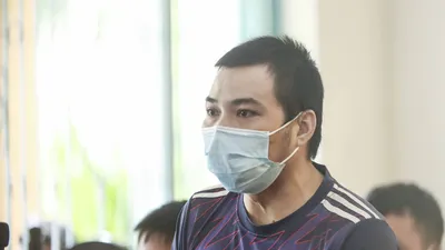 VKS đề nghị mức án 9 đến 10 năm tù đối với người tình của mẹ đánh chết bé trai 18 tháng