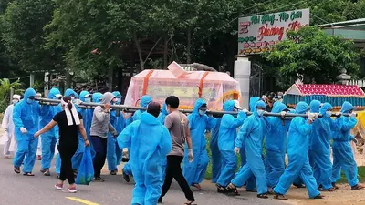 Đám tang trong vùng dịch COVID-19