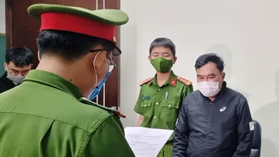 Công an Đà Nẵng bắt tạm giam đại gia Trung 'lửa'