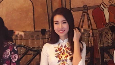 Tưng bừng 'Lễ hội áo dài' trên phố đi bộ Nguyễn Huệ