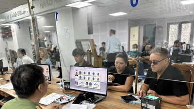 Thủ tục cấp thẻ tạm trú cho người nước ngoài do doanh nghiệp bảo lãnh