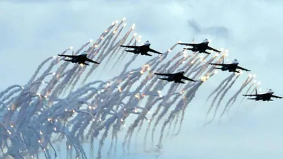 Ông Putin chỉ đạo không quân Nga sẵn sàng chiến đấu