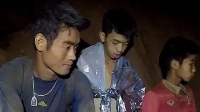 Huấn luyện viên đội bóng nhí còn ở trong hang động?