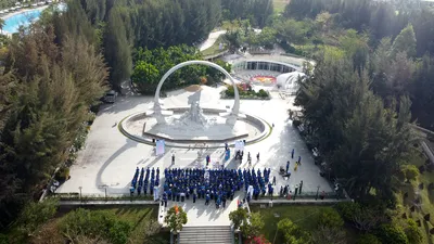 Dâng hương tưởng niệm các chiến sĩ Gạc Ma vào chiều 13-3