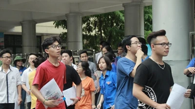 Đề toán khó, nhiều thí sinh làm theo... cảm tính